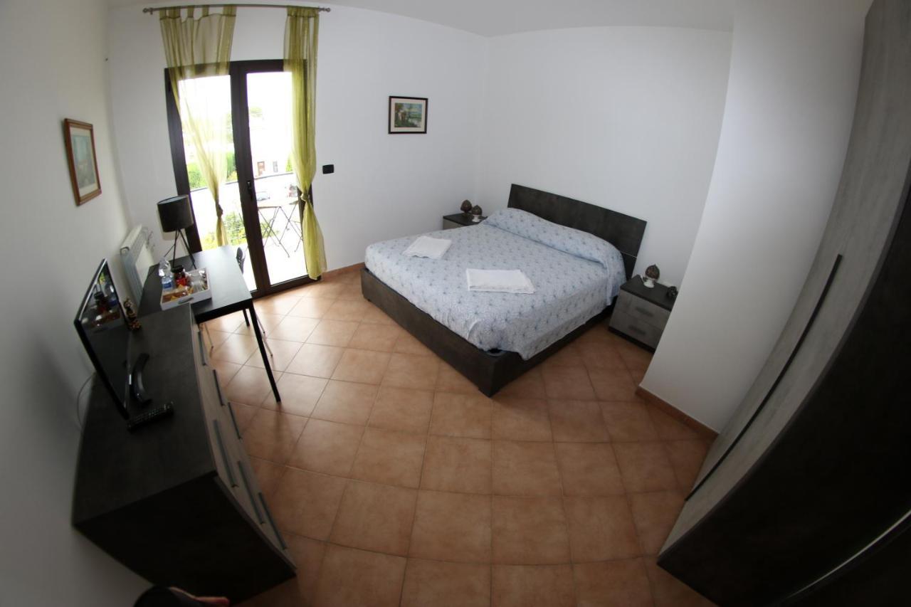 Bed and Breakfast Casa Matheo Lecce Exterior foto