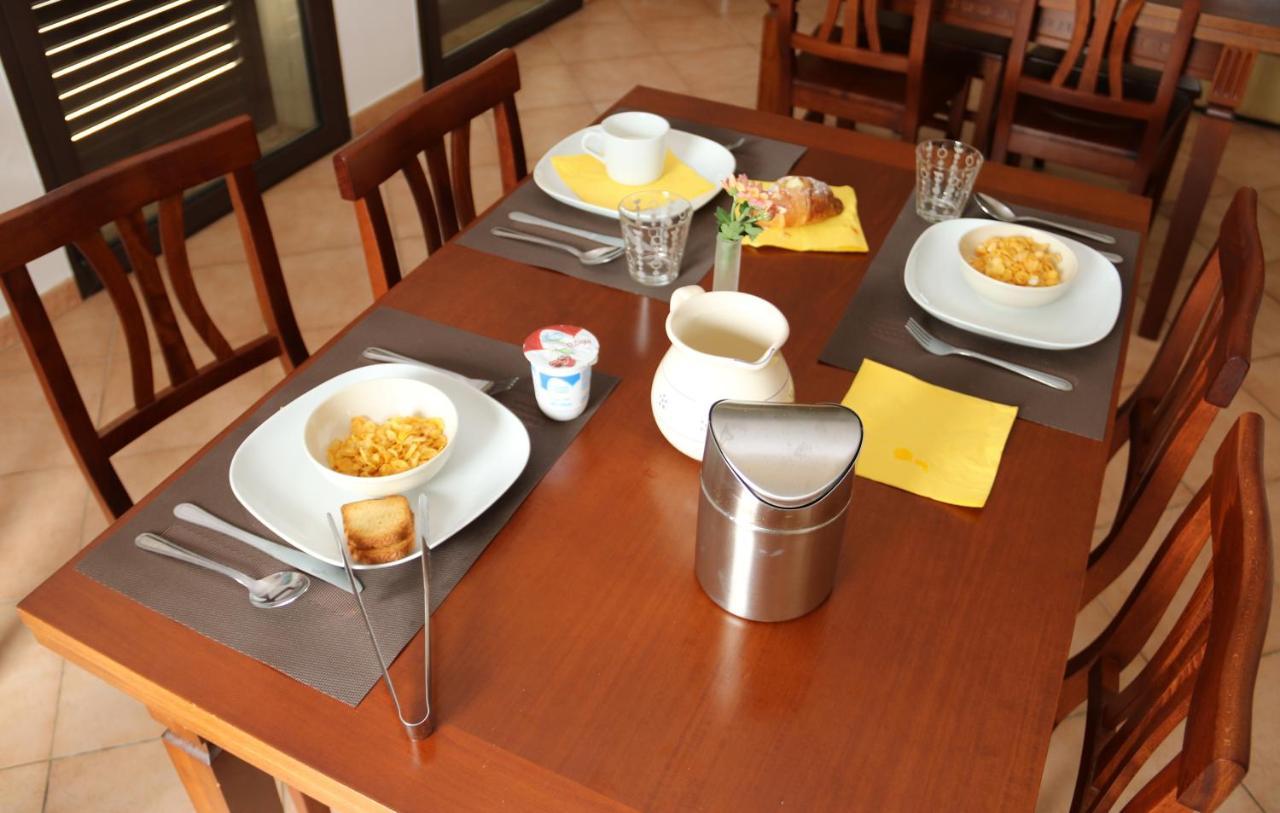Bed and Breakfast Casa Matheo Lecce Exterior foto